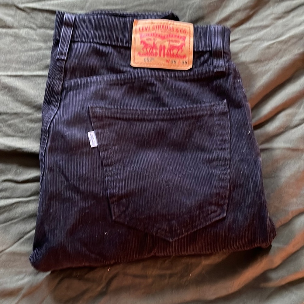 Levi’s 502 corduroys, 30x30, black, great condition.
